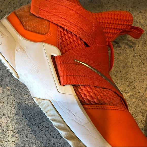 Nike Labron Soldier Orange size 15 - Picture 3 of 5